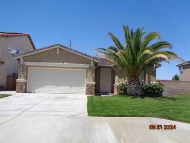 Main picture of 5803 Golding Dr