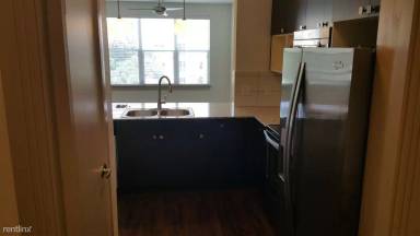 Main picture of 2613 S Lamar Blvd