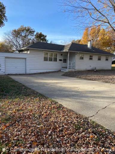 Main picture of 4524 N Bales Ave