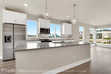 Main picture of 17240 SW Goldcrest Ln