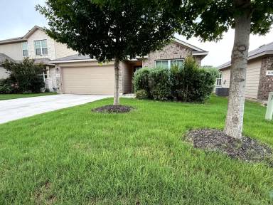 Main picture of 14338 Flint Path