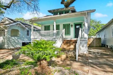 Main picture of 2714 Palmer Ave
