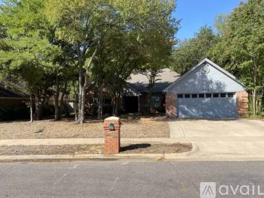 Main picture of 324 Creekside Dr