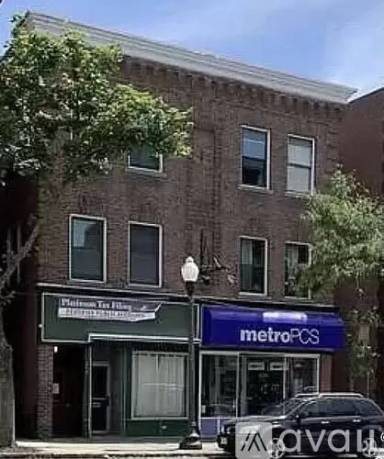Main picture of 340 Main St