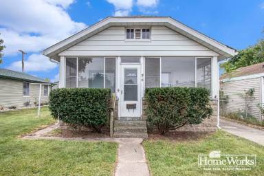 Main picture of 713 Fairmount Ave