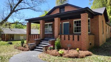Main picture of 114 Chestnut St