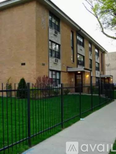 Main picture of 1600 W Jarvis Ave