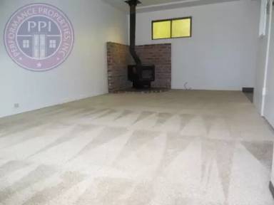 Main picture of 4333 NE 63rd Ave