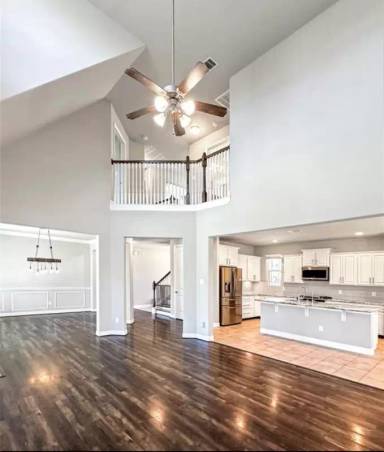 Main picture of 14615 Saratoga Ln