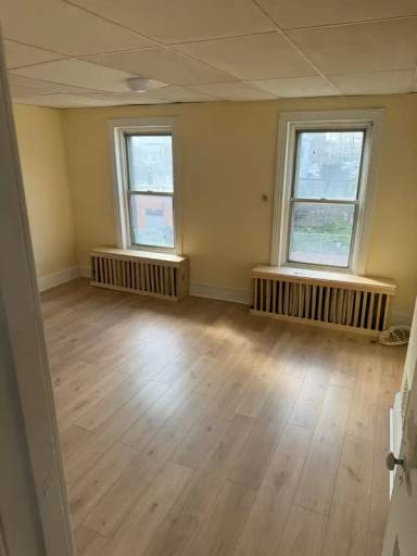 Main picture of 4819 Penn St