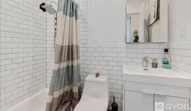 Main picture of 678 9th Ave