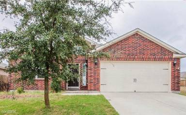 Main picture of 316 Sapphire Ln