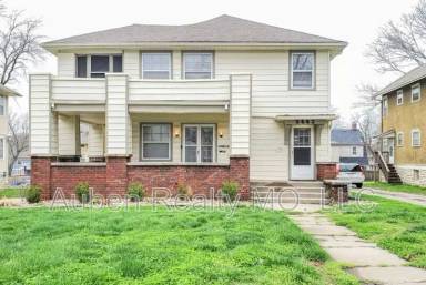 Main picture of 5400-5402 Harrison St