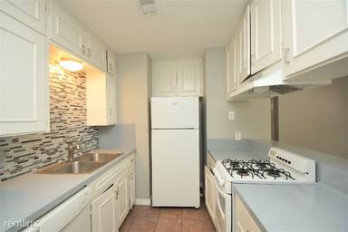 Main picture of 3100 Burleson Rd