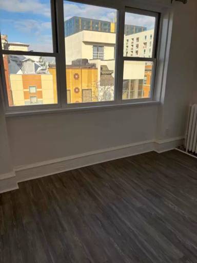 Main picture of 722 N Market St