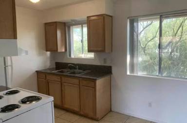 Main picture of 1620 N Beverly Ave