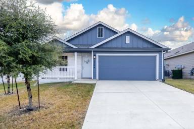 Main picture of 12744 Mirecourt Way