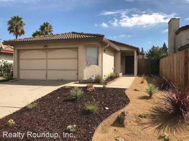 Main picture of 8137 Port Royale Way