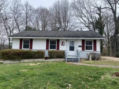 Main picture of 2707 Woodvale Dr