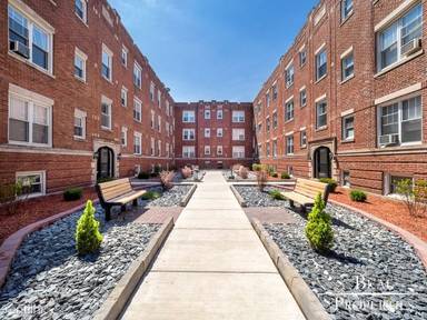 Main picture of 947-57 W Cornelia Ave