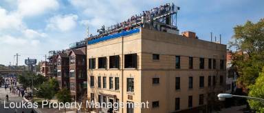 Main picture of 1034 W Waveland Ave