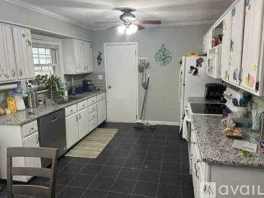 Main picture of 44 Grainey Dr