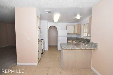 Main picture of The Residence at Canyon Gate