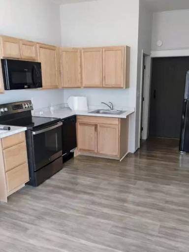 Main picture of 720 W Market St