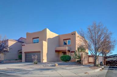 Main picture of 6800 Glenlochy Way NE