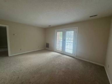 Main picture of 3601 Burt Dr