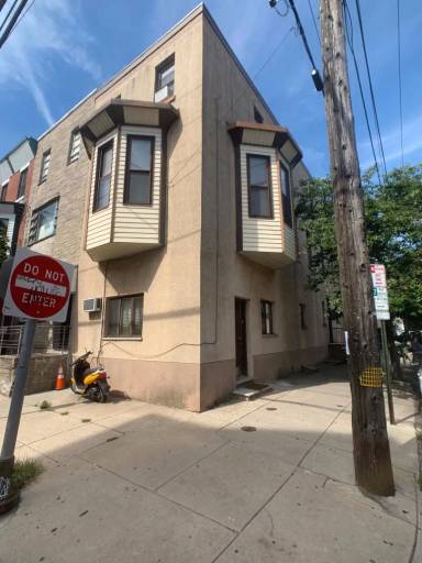 Main picture of 1600 S 13th St