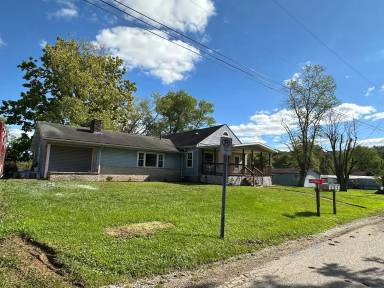 Main picture of 71 S 5th St