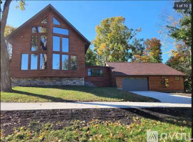 Main picture of 3737 Seminole Valley Rd NE