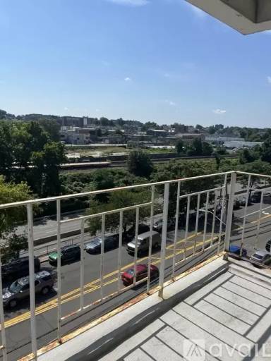 Main picture of 355 Bronx River Road Apartments