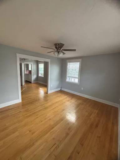 Main picture of 10 Hitchcock Rd