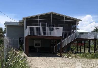 Main picture of 922 Prescott St