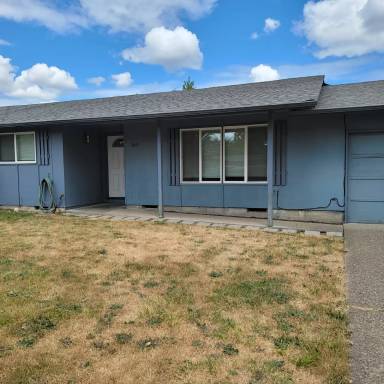 Main picture of 3641 Byron St