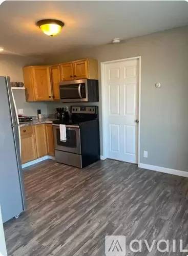 Main picture of 499 Main St