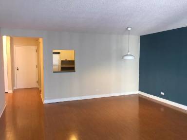 Main picture of 10 E Ontario St Apartments
