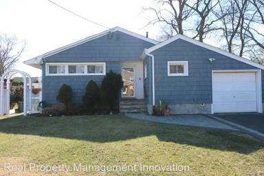 Main picture of 220 Oconnell St