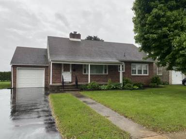 Main picture of 11 Lancaster Ave