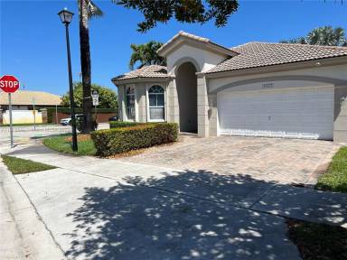Main picture of 11177 NW 79th Ln