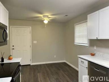 Main picture of 210 S West St