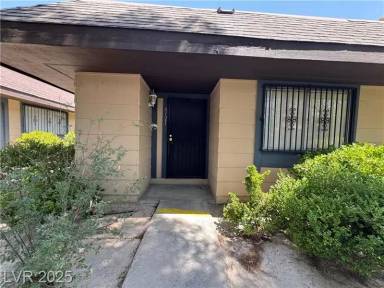 Main picture of 6121 Meadowhaven Ln