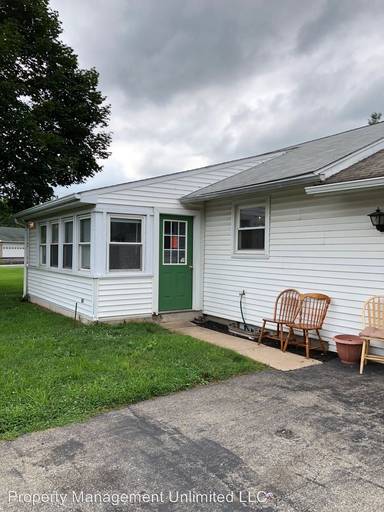 Main picture of 1860 North Dr