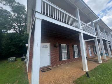 Main picture of 14 Brook Meadows Cir