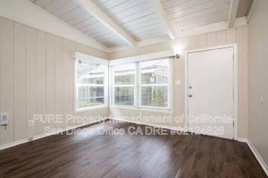 Main picture of 1041 Grand Ave