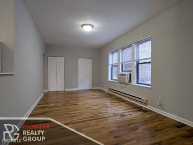 Main picture of 3722 N Pine Grove Ave
