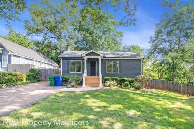 Main picture of 2616 White Oak Dr