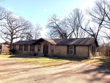 Main picture of 5815 Cloverland Dr